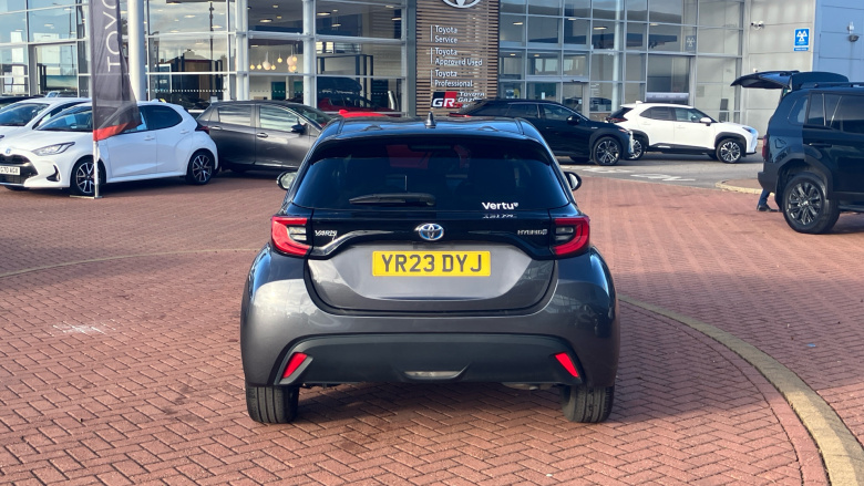 Toyota Yaris 1.5 Hybrid Design 5dr CVT Hybrid Hatchback